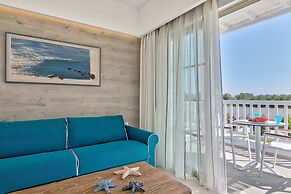 White Pearls Luxury Suites - Adults Only