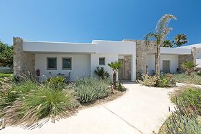 White Pearls Luxury Suites - Adults Only