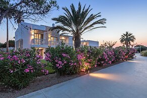 White Pearls Luxury Suites - Adults Only