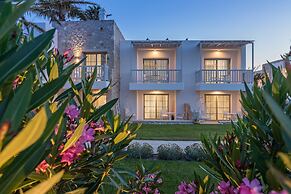 White Pearls Luxury Suites - Adults Only