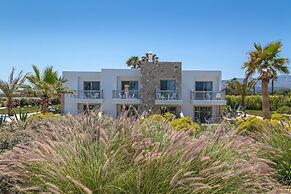 White Pearls Luxury Suites - Adults Only