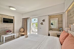 White Pearls Luxury Suites - Adults Only