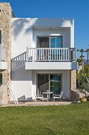 White Pearls Luxury Suites - Adults Only