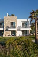 White Pearls Luxury Suites - Adults Only