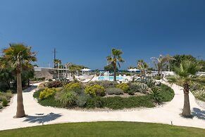 White Pearls Luxury Suites - Adults Only