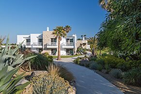 White Pearls Luxury Suites - Adults Only