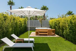 White Pearls Luxury Suites - Adults Only