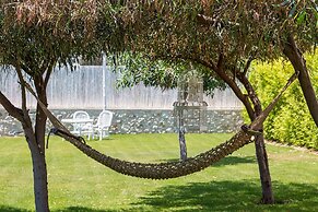 White Pearls Luxury Suites - Adults Only