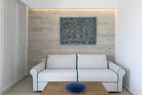 White Pearls Luxury Suites - Adults Only