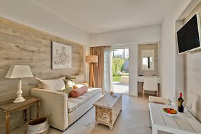 White Pearls Luxury Suites - Adults Only