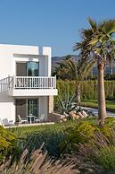 White Pearls Luxury Suites - Adults Only