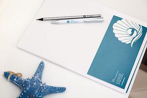 White Pearls Luxury Suites - Adults Only