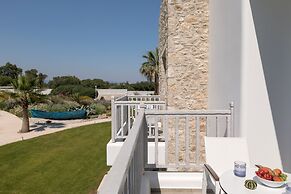 White Pearls Luxury Suites - Adults Only