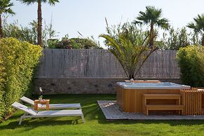 White Pearls Luxury Suites - Adults Only