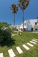 White Pearls Luxury Suites - Adults Only