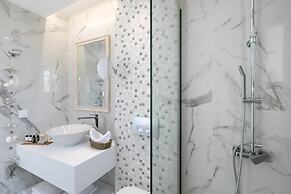 White Pearls Luxury Suites - Adults Only