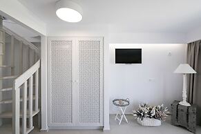 White Pearls Luxury Suites - Adults Only