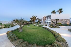 White Pearls Luxury Suites - Adults Only