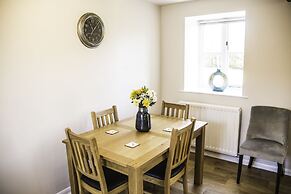 The Old Granary - Holiday Cottage