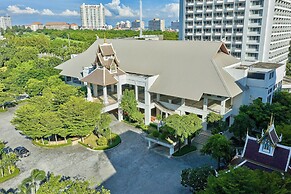 The Heritage Pattaya Beachfront Resort