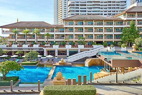 The Heritage Pattaya Beachfront Resort