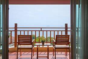 The Heritage Pattaya Beachfront Resort