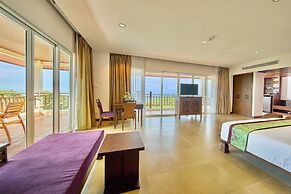 The Heritage Pattaya Beachfront Resort