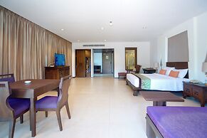 The Heritage Pattaya Beachfront Resort