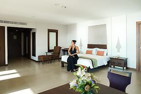 The Heritage Pattaya Beachfront Resort