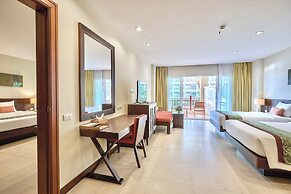 The Heritage Pattaya Beachfront Resort