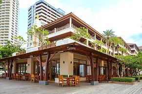 The Heritage Pattaya Beachfront Resort