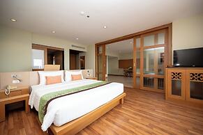 The Heritage Pattaya Beachfront Resort