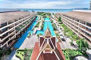 The Heritage Pattaya Beachfront Resort