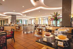 The Heritage Pattaya Beachfront Resort