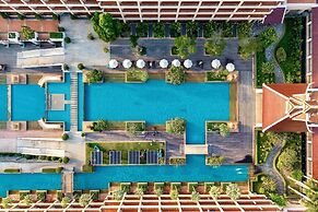The Heritage Pattaya Beachfront Resort