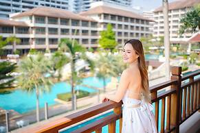 The Heritage Pattaya Beachfront Resort