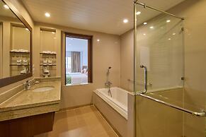 The Heritage Pattaya Beachfront Resort