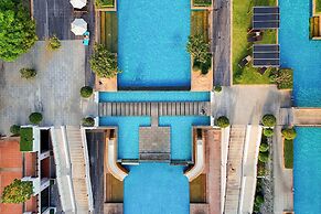 The Heritage Pattaya Beachfront Resort