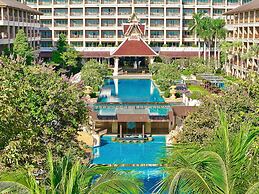 The Heritage Pattaya Beachfront Resort