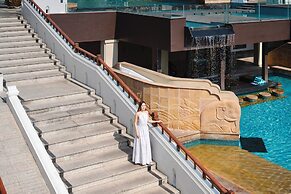 The Heritage Pattaya Beachfront Resort