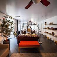 JOIVY Moon Hill Hostel