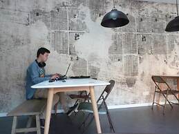 JOIVY Moon Hill Hostel