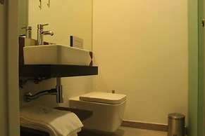 JOIVY Moon Hill Hostel