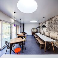 JOIVY Moon Hill Hostel