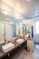 JOIVY Moon Hill Hostel