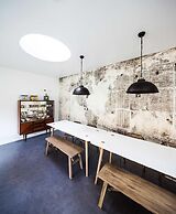 JOIVY Moon Hill Hostel