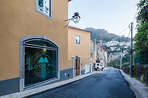 JOIVY Moon Hill Hostel