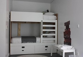 JOIVY Moon Hill Hostel