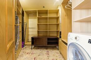 Clever House Apartments
