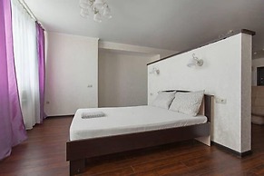 Clever House Apartments